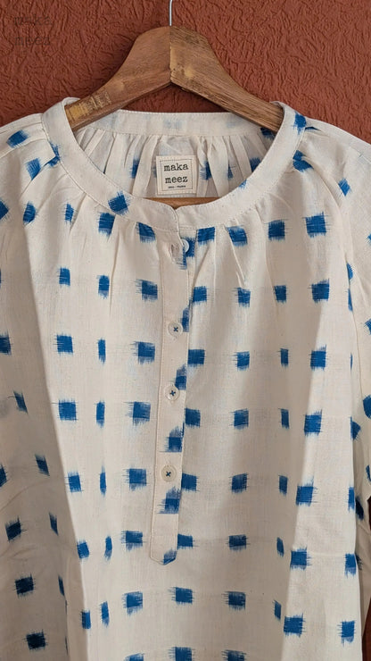 Blouse KATI en ikat sur cintre    